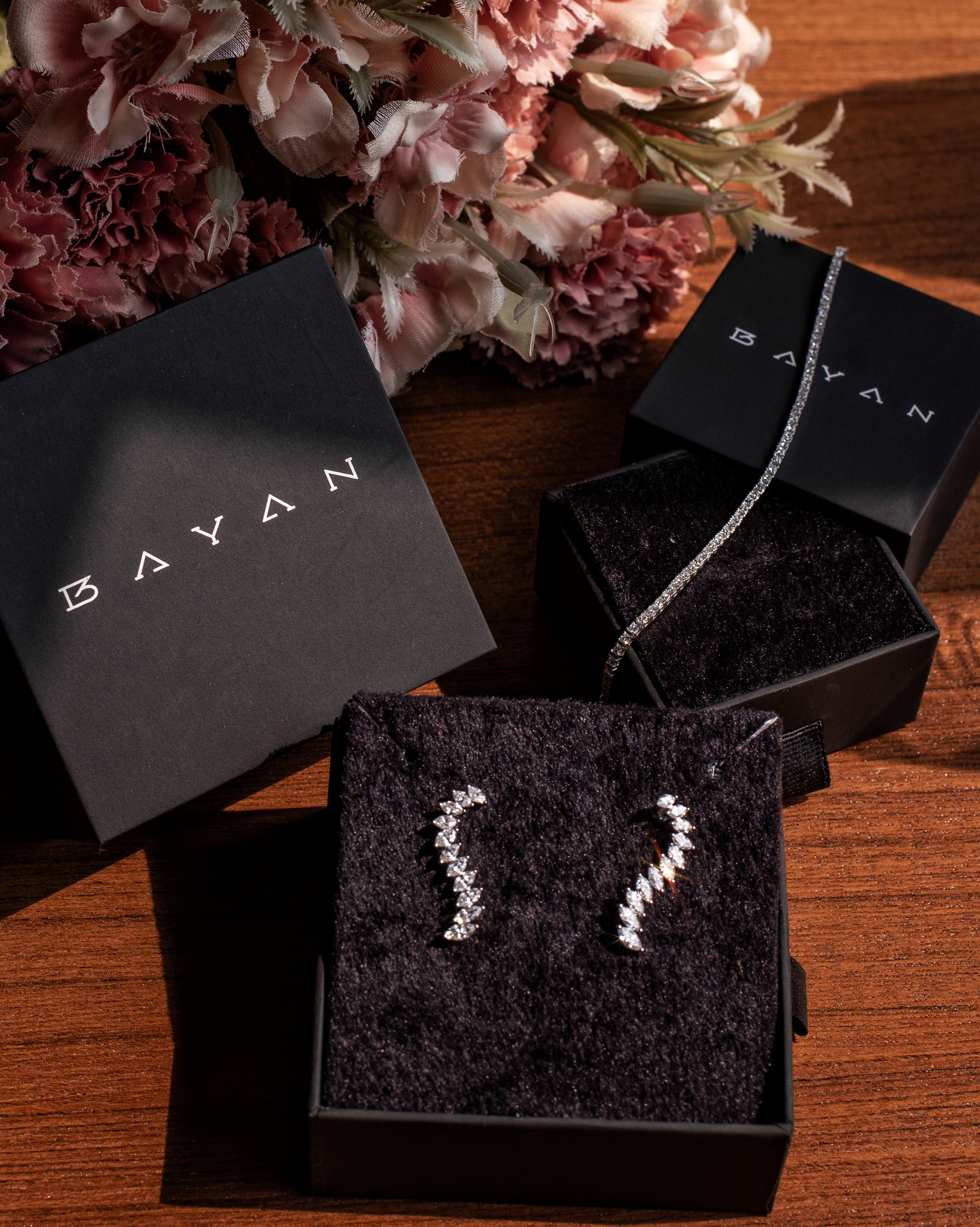 Luna Curve Earrings